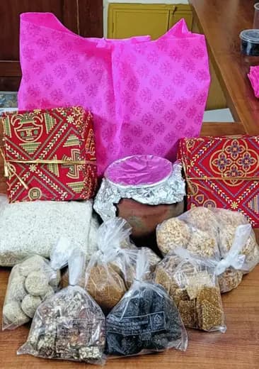 फैमिली गिफ्ट पैक